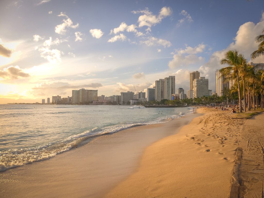 Book Cheap Flights to and from Hawaii