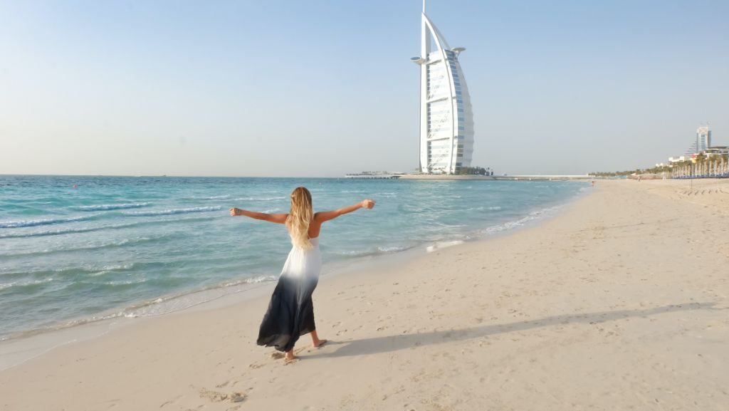 Book Cheap Flights to and from Dubai