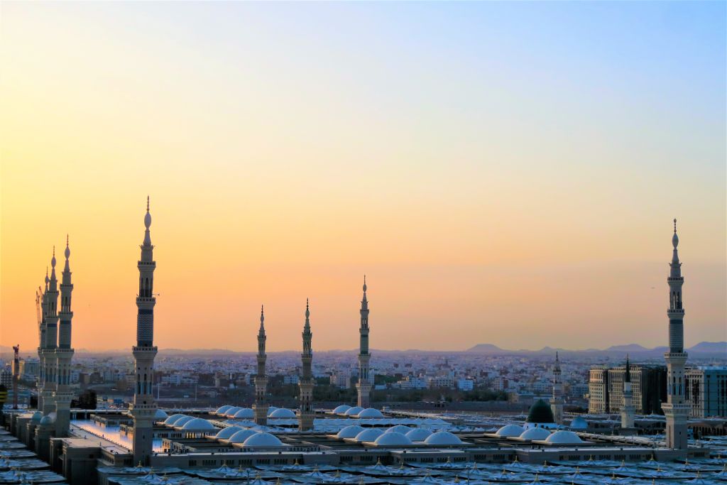 Book Cheap Flights to and from Saudi Arabia