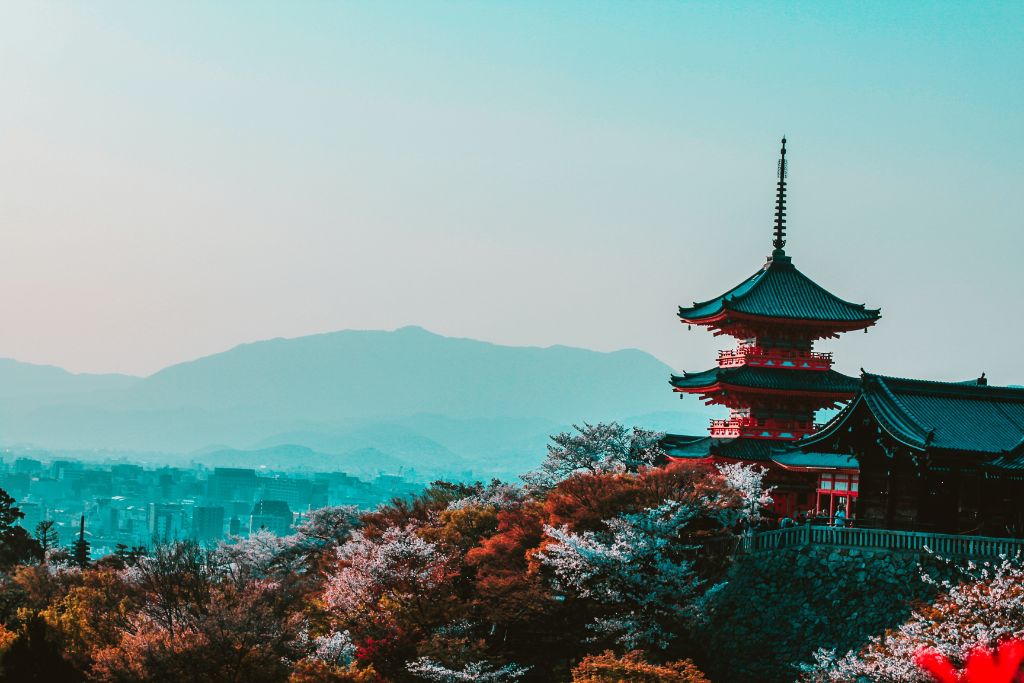 Book Cheap Flights to and from Japan