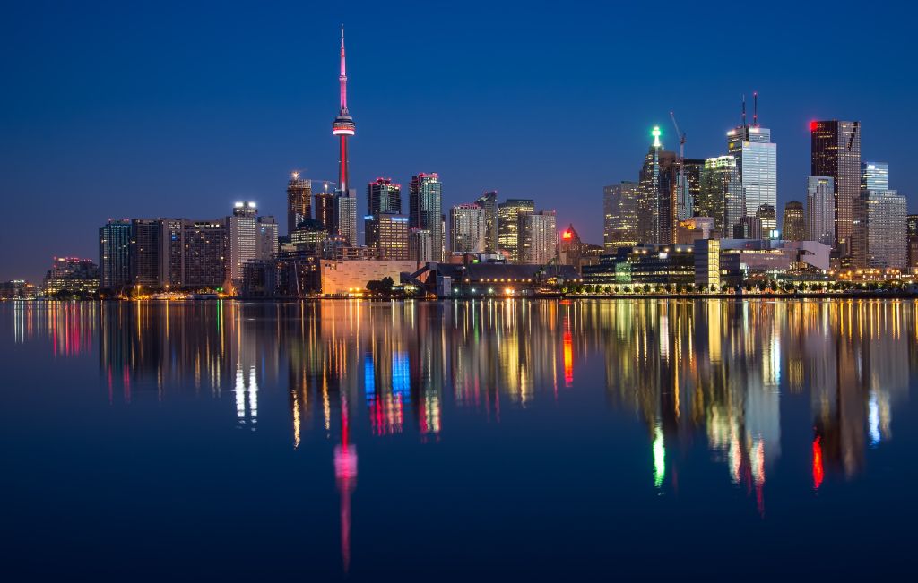 Book Cheap Flights to and from Toronto