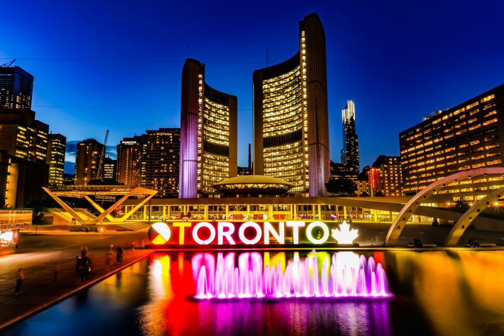 Book Cheap Flights to and from Toronto
