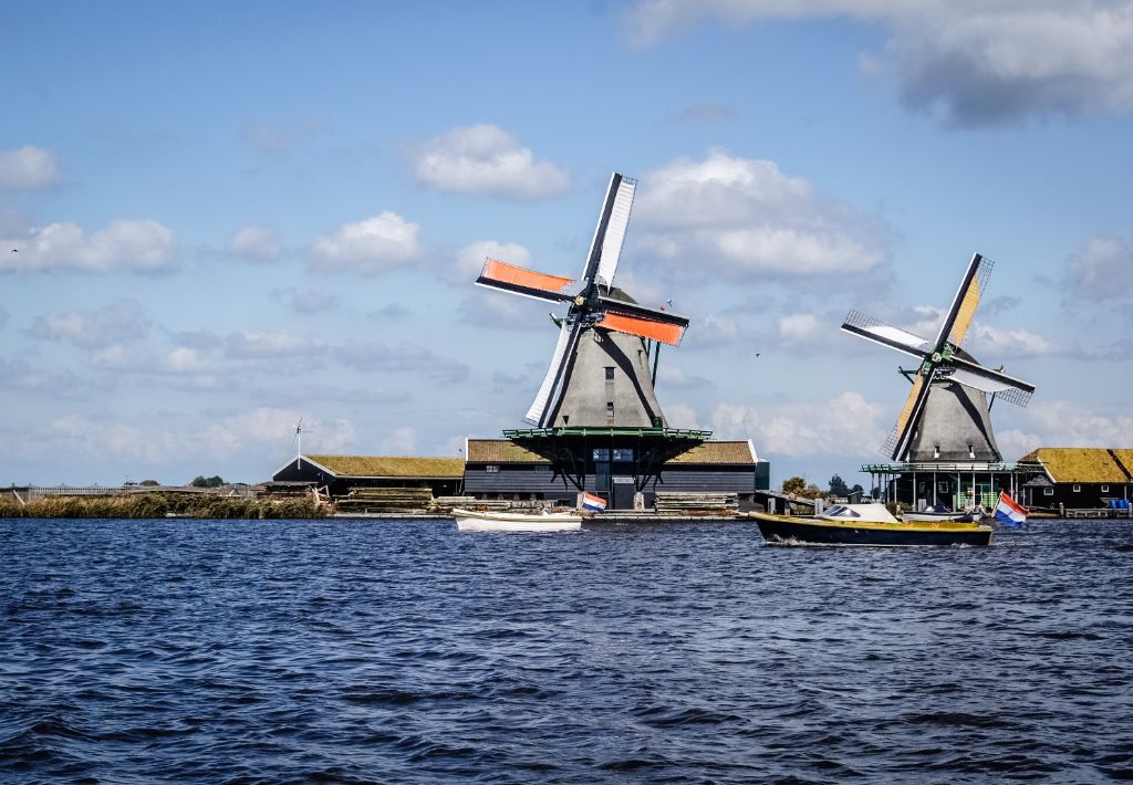 Book Cheap Flights to and from The Netherlands